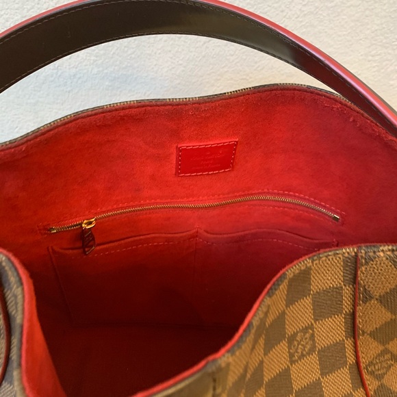 Louis Vuitton Caissa Hobo - Picture 5 of 5